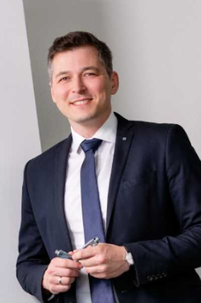 speaker-photo
